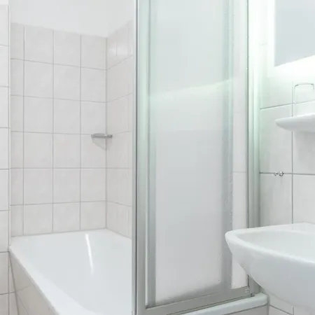 Apartment 542, Seepark