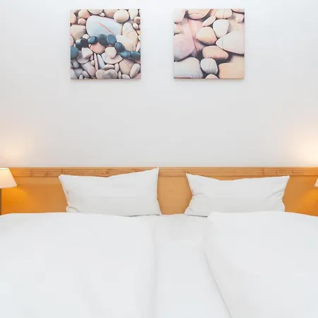 Apartment 542, Seepark *